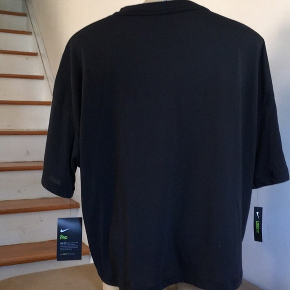 Brand New Nike pro shirt - Picture 3 of 7